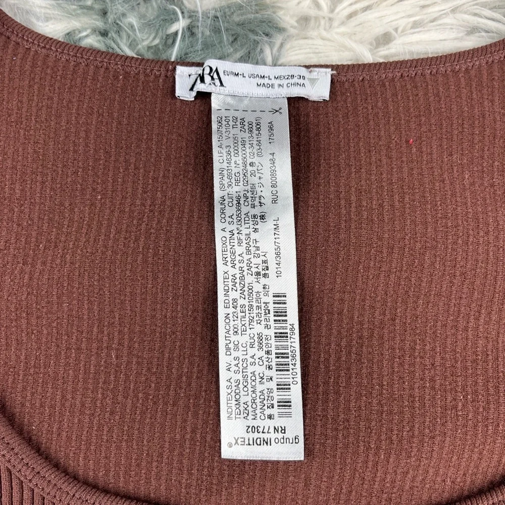 Zara Women's Brown Limitless Contour Seamless Ribbed Long Sleeve Crop Top Medium